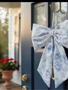 My Texas House Striped Decorative Bow, Blue and White, 13.75”